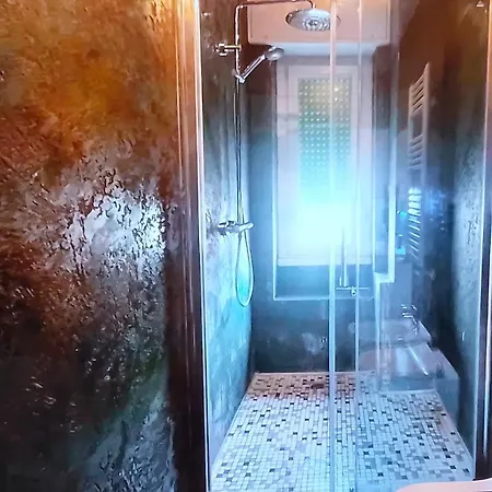 Prestigious Apartment Navigli - Milano * מילאנו